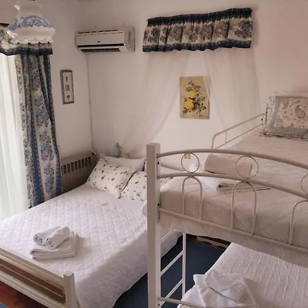 Noble Apartment *